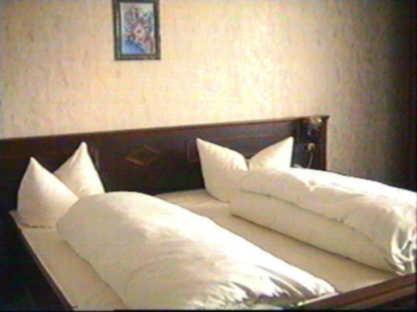Hotel Restaurant Zur Krone Obersuhl Bilik gambar